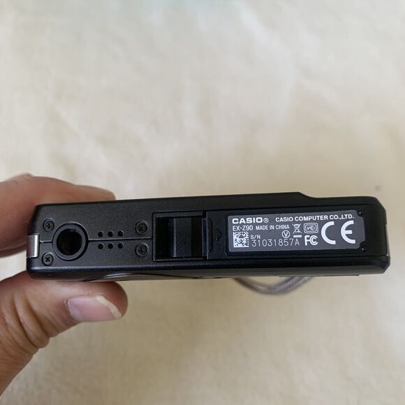 CASIO Digital Camera Mint Condition EXILIM EX-Z90 Black 12.1 MP Optical 3x Works - Picture 8 of 11